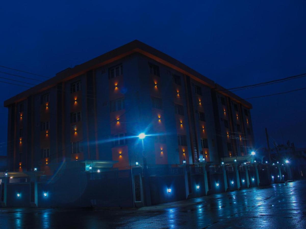 Six Diamond Hotel Ikeja Eksteriør bilde