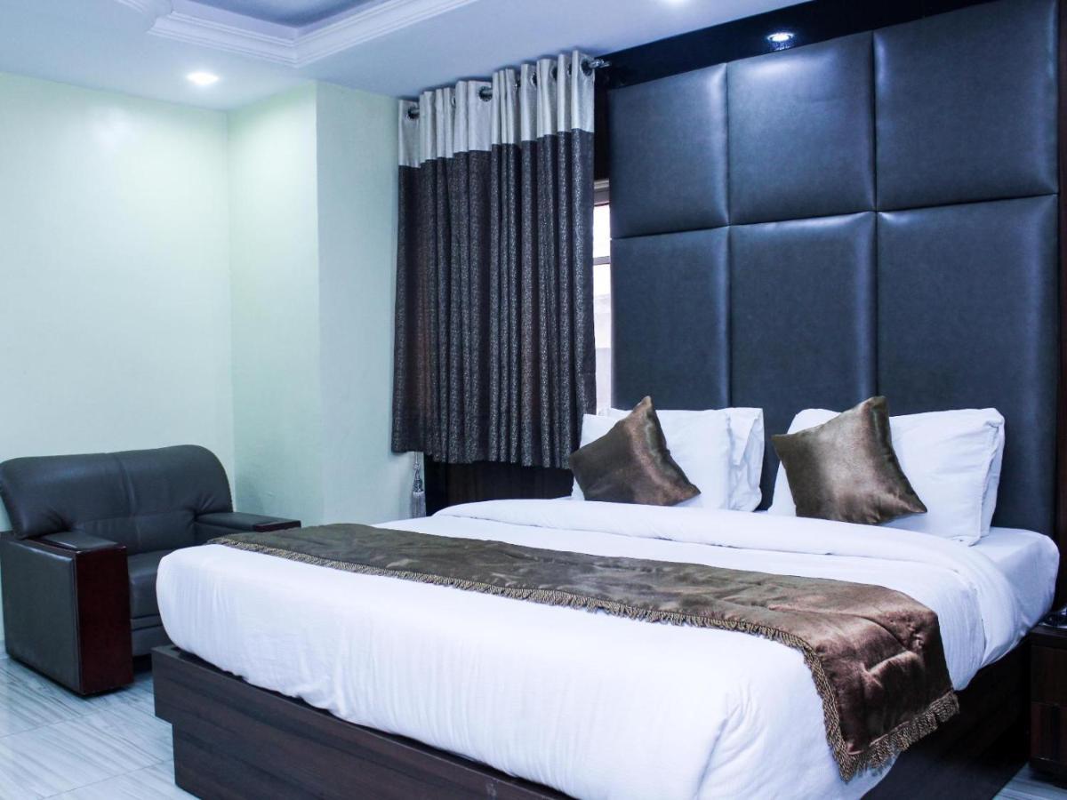 Six Diamond Hotel Ikeja Eksteriør bilde